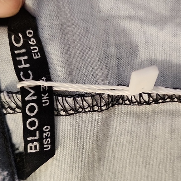 NWTs Womens Bloomchic Size 30 Purple Blouse - Picture 3 of 6